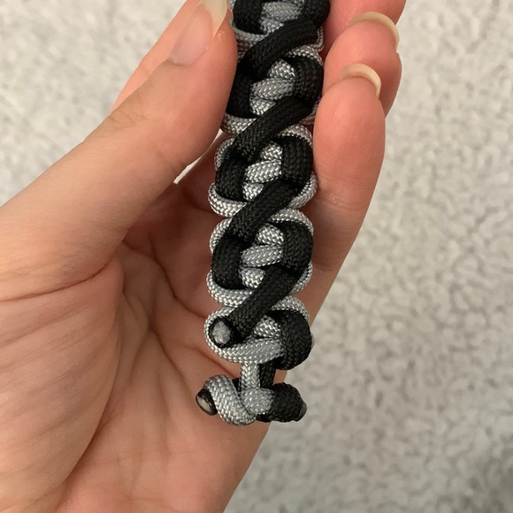 Grey and Black DNA Helix Paracord Bracelet - Picture 11 of 17